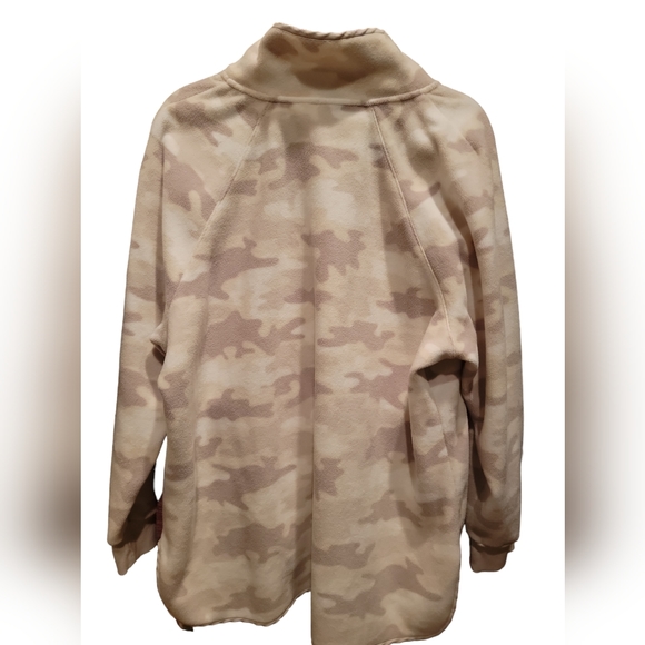 #032 Greentea White Camo Jacket - Picture 2 of 2